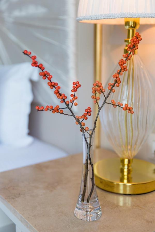 Gabala Garden Hotel Eksteriør billede Ilex aquifolium