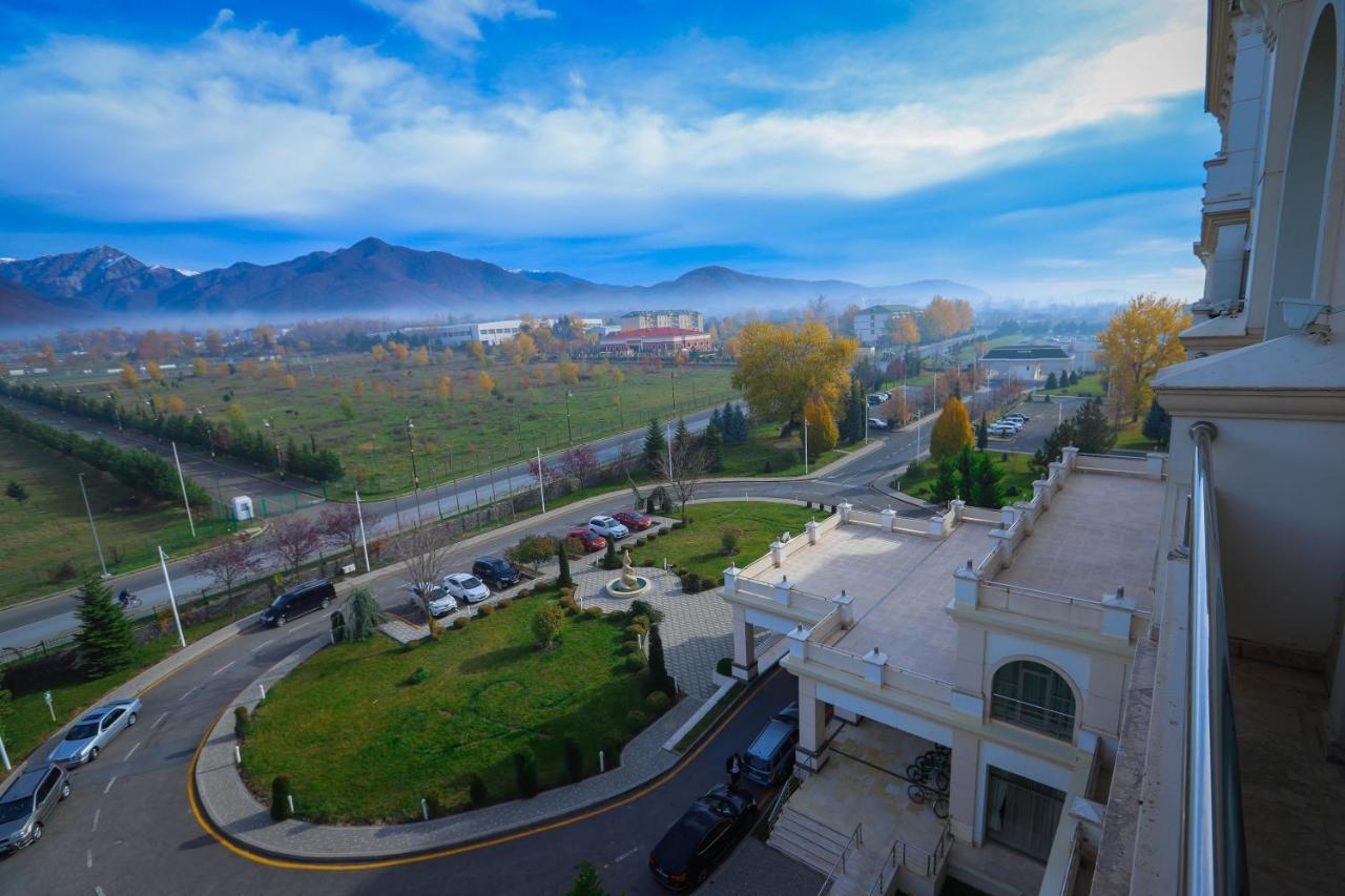 Gabala Garden Hotel Eksteriør billede View of the hotel