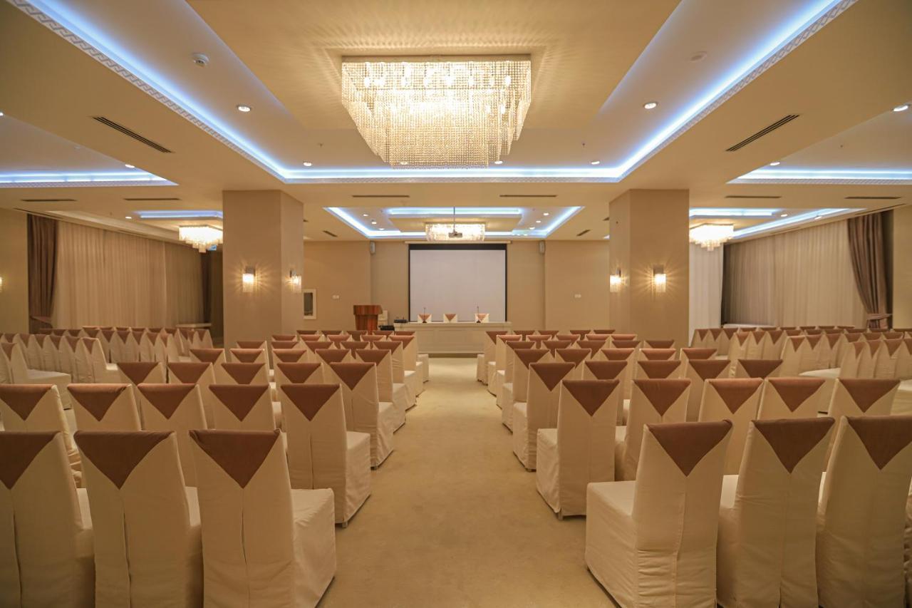 Gabala Garden Hotel Eksteriør billede The ballroom
