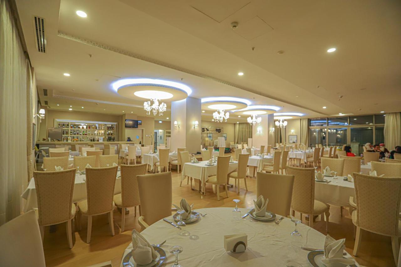 Gabala Garden Hotel Eksteriør billede The restaurant